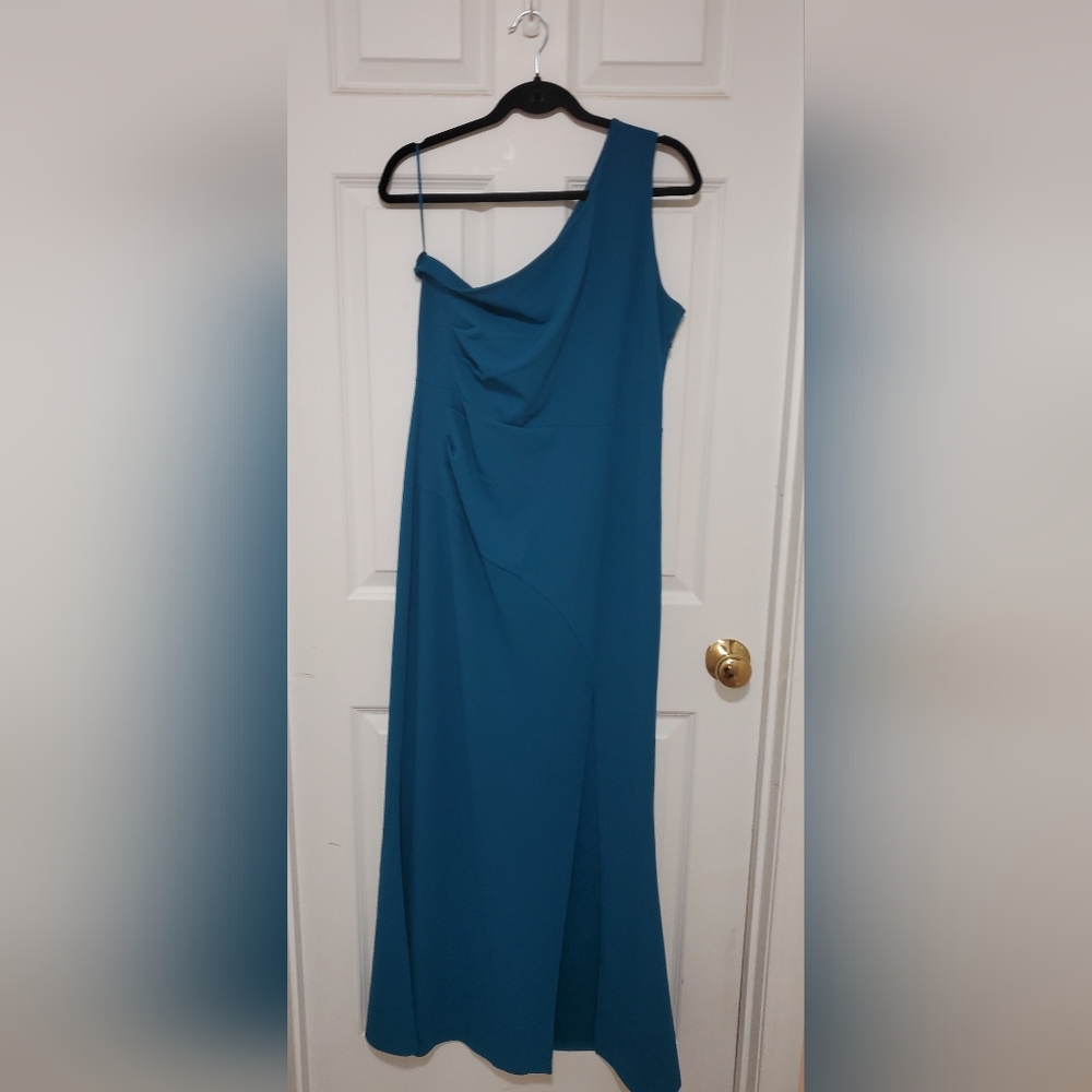 Elegant Teal Evening Dress